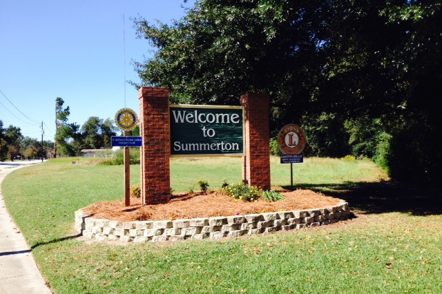 Summerton Welcome Sign